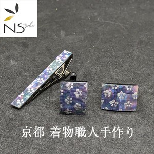 京都 着物職人手作り 和柄 ネクタイピン・カフスボタン セット 黒螺鈿 銀箔 梅