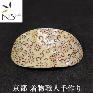 京都 着物職人手作り 和柄 髪飾り 白螺鈿 赤箔 菊 唐草模様
