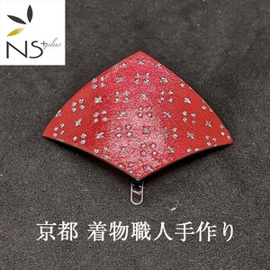 Clip Kyoto Kimono Gold Foil