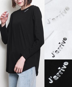 【each 新作入荷】首元ポイントロゴ長袖Tシャツ　《人気アイテム》　2024SS　each東京　箔プリント　silver