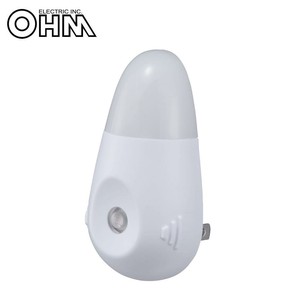 オーム電機 OHM LEDナイトライト 充電式 明暗センサー ホワイト 白色LED NIT-APHB4-W