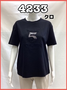 【2024 新作】レディース　トップス　カットソー　綿　エンボスロゴメタルナンバーTシャツ