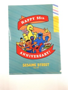 セサミストリート　A5サイズ　2ポケットクリアファイル　55周年　ブルー　AM11