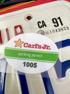 パーキング パーミット ステッカー Carl's Jr シリアルナンバー入り 駐車許可証