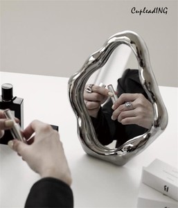 【2024新作】INSスタイル ドレッサー鏡 化粧鏡 テーブル装飾