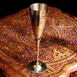 ネパールの真鍮製 ワイングラス ウォーターグラス 高さ24cm程度