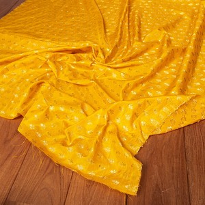 〔1m切り売り〕〔各色あり〕インドの伝統模様布　光沢感のある更紗模様〔幅約117cm〕