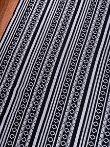 〔50cm切り売り〕ネパール伝統のコットン織り生地　厚手〔幅約151cm〕