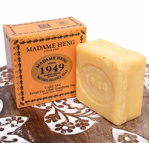 マダム・ヘン　リブライト　フェイス＆ボディ　アロマ　ソープ - MADAME HENG REBRIGHT SOAP 150G