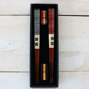 ☆贈答・ギフト・プレゼントに！【木製】chopsticks 2set with rest/2膳箸セット 箸置き付　縞模様