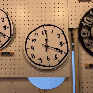 イラスト風ウォールクロック　Mサイズ　家具　インテリア　時計　ウォールクロック　壁掛け時計