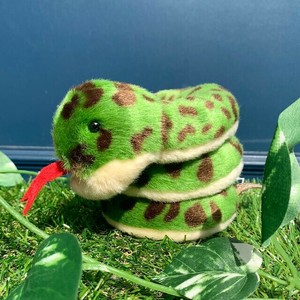 吸盤ヘビ　グリーン　ぬいぐるみ