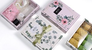 Gift Box Design Pink White 2-types
