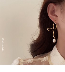 韓国ファッション真珠の耳輪 ピアス 「2024新作」