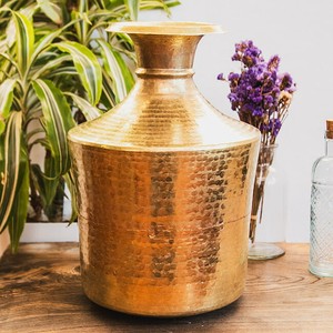 ブラス製ガルチャ - Ghalcha ネパール独特の水瓶 ラージサイズ 高さ41.5cm程度
