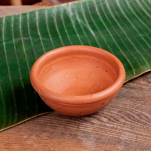 ミドルボウル スリランカ伝統の素焼き食器 テラコッタ製 直径12cm程度