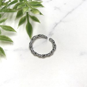 リング　指輪　個性的　ビジュー　シルバー　デザイン
