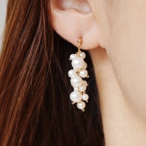 〔14kgf〕淡水パールランダムショートピアス　(pearl pierced earrings)