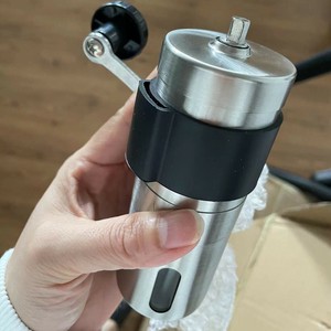 コーヒーミル（S） 手動 1~2杯分用 ハンドル収納ゴムカーバー付き アウトドアー OUTDOOR SPO-006