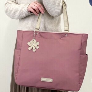 大容量 トートバッグ 手提げ お花 チャーム ミセスバッグ キャリーオン