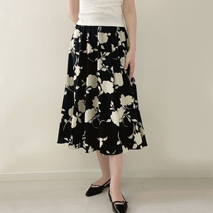 【スカート】大花柄　パターン　フレア　ロング丈　スカート　Flower pattern skirt