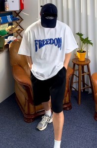 【2024春夏新作】FREEDOロゴプリント半袖Tシャツ