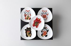 Main Plate Triangle Assortment
