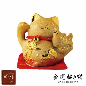 ギフト[箱入り] 金運招き猫（鯛） 中国製