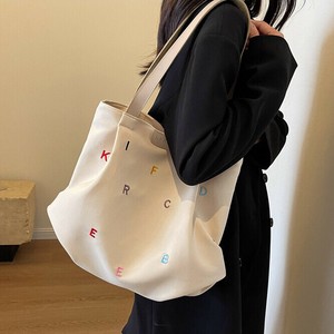 キャンバスバッグ大容量レディースバッグ新しいトレンディな刺繍文字ハンドバッグショルダートートバッグ