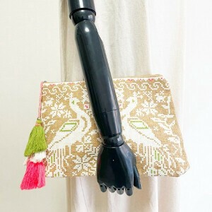 ⑥【SALE★在庫限り】STARMELA 刺繍クラッチバッグ