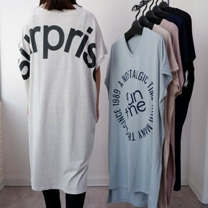 スリット入ウルトラビッグカットワンピース  2柄 ワンピース カットワンピース 英字 ロゴ