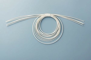 大地農園　EARTH　MATTERS　 ラタン飾り・輪がさね 白