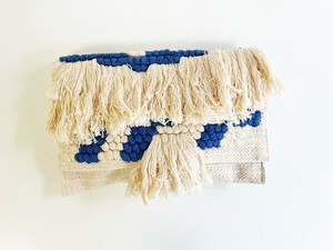 ⑥【SALE★在庫限り】ジャガードフラップクラッチバッグ（手織り生地）/ BLUE