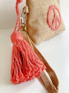 ⑥おすすめ★【SALE★在庫限り】PEACE刺繍・ジュートポーチ(手刺繍)