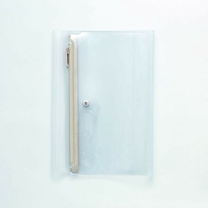 isshoni ペンケース付ノートカバーPVC A5 Rクリアベージュ N1942