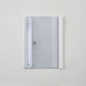 isshoni ペンケース付ノートカバーPVC B6 Rホワイト N1930
