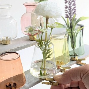 MINI CLIP VASE (A-B) 壁につけられる ミニサイズの花瓶