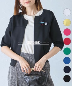 【再入荷】《人気アイテム》新色追加☆バッジ付ニットボレロカーディガン 羽織　2024新作 skypink東京