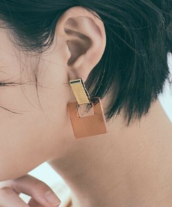 ピアス《スクエアクリアピアス 全5色》《韓国アクセサリー》
