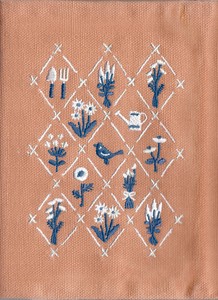 刺繍ブックカバー　ドライフラワー　HONTOWATASHI[古川紙工]