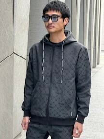 【ユニセックス】45807【LUXE/R】布帛ジャガード貼り付けロゴZIPパーカ（RMS）