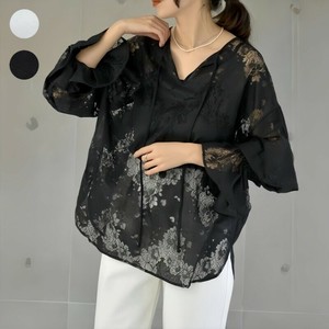 女性用ベルカフス、Vネックストラップ、カットアウト