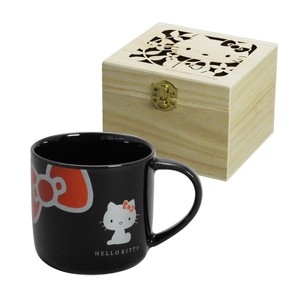 【サンリオ】ハローキティ コンサバティブ 木箱入マグカップ（黒）