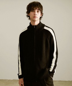 Sweater/Knitwear