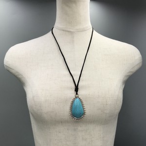 ネックレス　ペンダント　個性的　シルバー　ドロップ　ターコイズ