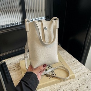 新しいチェーンクロスボディバッグニッチデザインハンドボックススモールスクエアバッグ