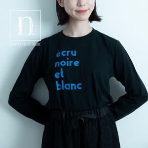 ロゴプリントTシャツ