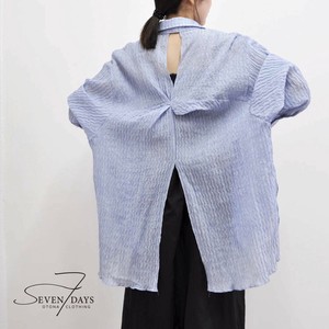 バックツイストシャツ