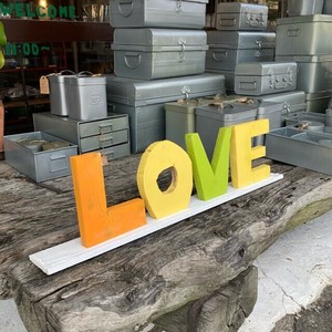 LOVEサインボード　アソート　英字　オールドウッド　リサ イクルウッド　古材　DIY　看板　オブジェ