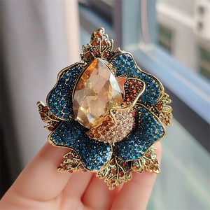 ブローチ  クリスタル合金 花 レディース アクセサリー   XZ0391# BQ174